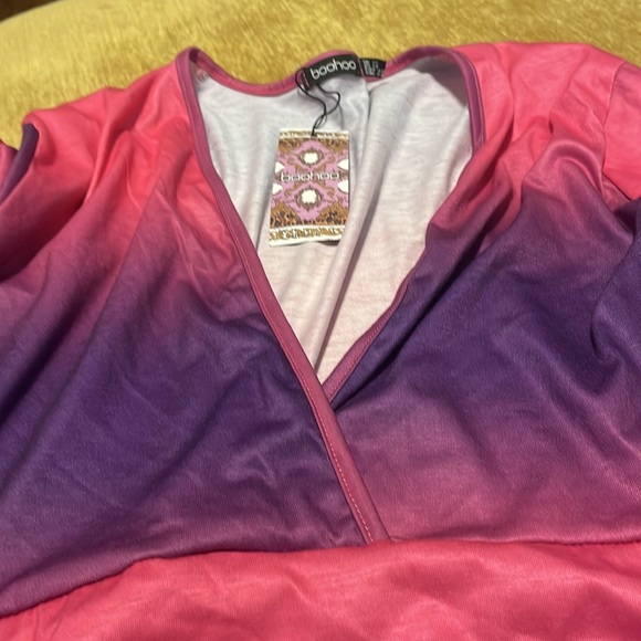 NWT Boohoo knee length tie dye /ombré dress - Picture 3 of 4